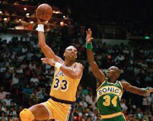 Kareem Abdul-Jabbar Skyhook Shot
