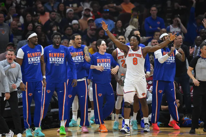 knicks-playoff-2026-celebrate