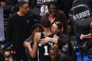 spurs-end-of gsame-celebr