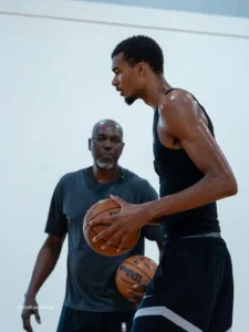 wemby-Hakeem-Olajuwon-org