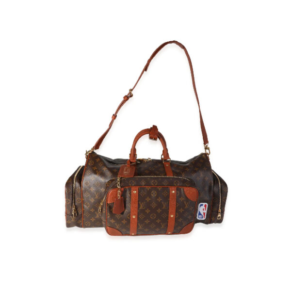 Louis_Vuittonx_NBA_Monogram_Canvas_bag-carry-view Louis Vuitton NBA Monogram Canvas Trio_Pocket Keepall Clasp